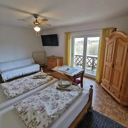 Josefine Apartment *